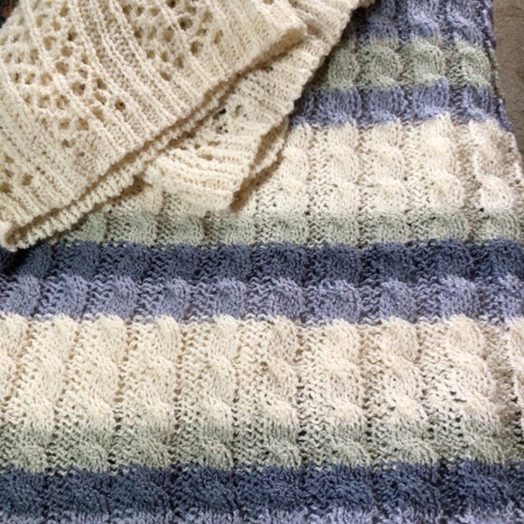 POL Cable Weaving Oversized 3/4 Sleeve Crew Neck Sweater in Blue Multi sz small - Picture 7 of 9